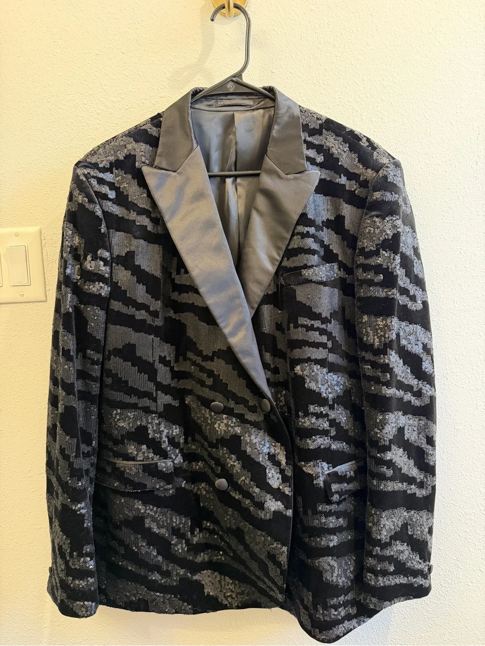 TOPMAN Tiger Sequin Party Blazer | 42